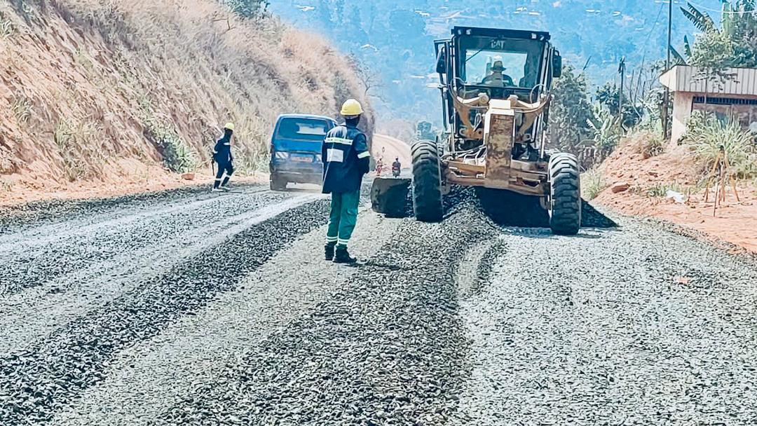 Réhabilitation de la route Babadjou – Bamenda la section Babadjou – Matazem au tiers de son parcours