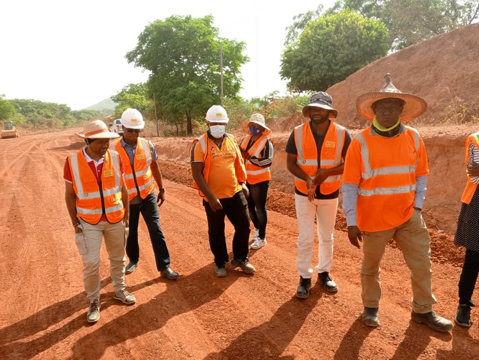 Construction de la route Ngaoundéré-Paro : la finalisation de la chaussée préoccupe l’entreprise