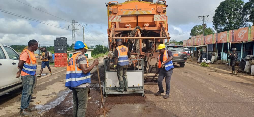 Cameroun : Route Bekoko – Mutenguene – Bolifamba  le Ministre des Travaux Publics instruit le respect des délais contractuels pour l’entretien confortatif